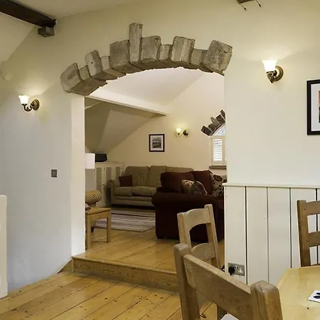 The Carriage House * Windermere